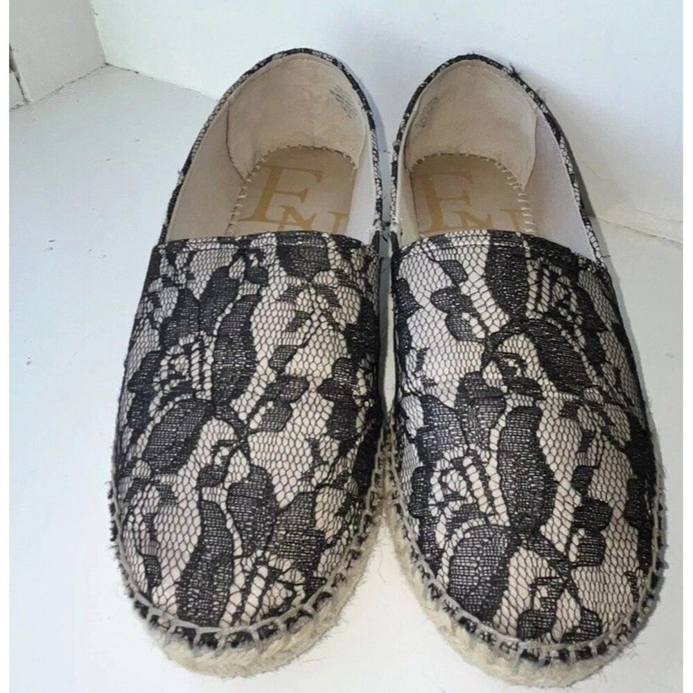 ENZO ANGIOLINI Sz 7 Austyn Lace Espadrilles Flats Boho Vacation Romantic Slip-on